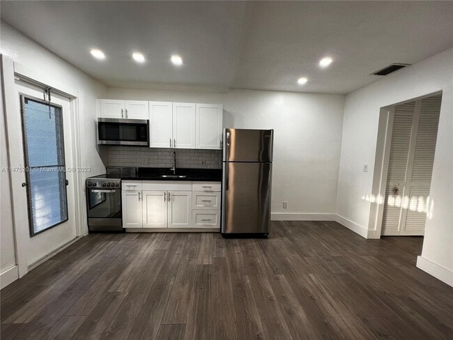 Photo - 3515 Van Buren St