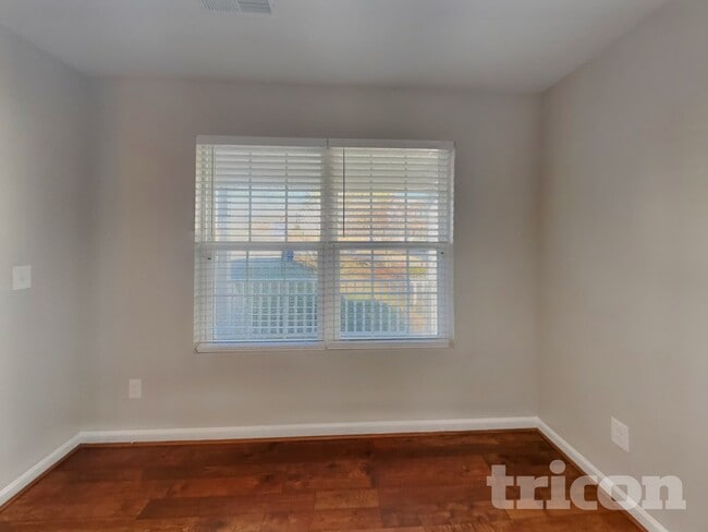 Photo - 30 Gold Rush Ct