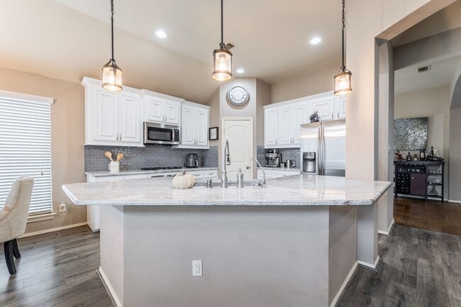 Photo - 10923 Starling Creek Dr