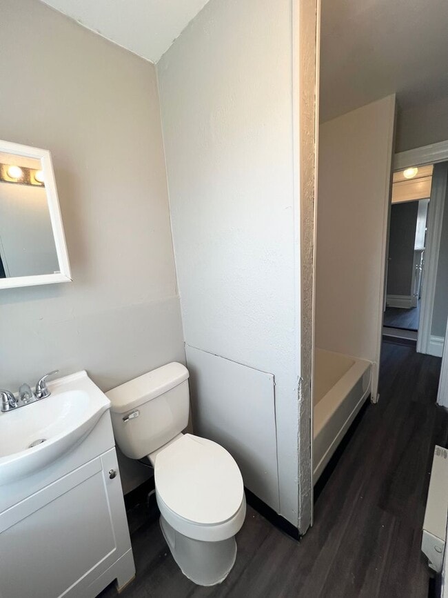 Photo - 1214 Ann St