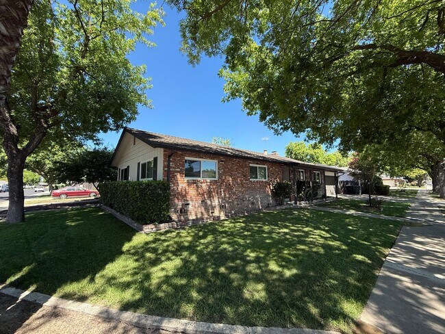Photo - Newly renovated single story in Greenwood Estates!