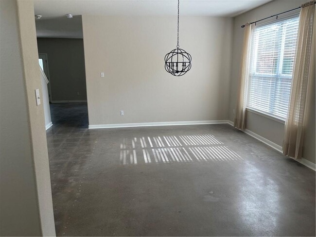 Photo - 1718 Woodvista Pl
