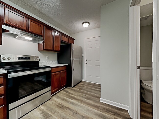 Photo - 9017 Shenington Pl