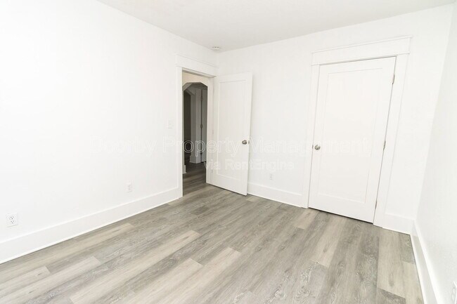 Photo - 1203 Rockway Dr