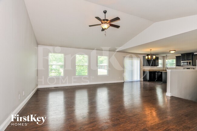 Photo - 1811 Barclay Trail Dr
