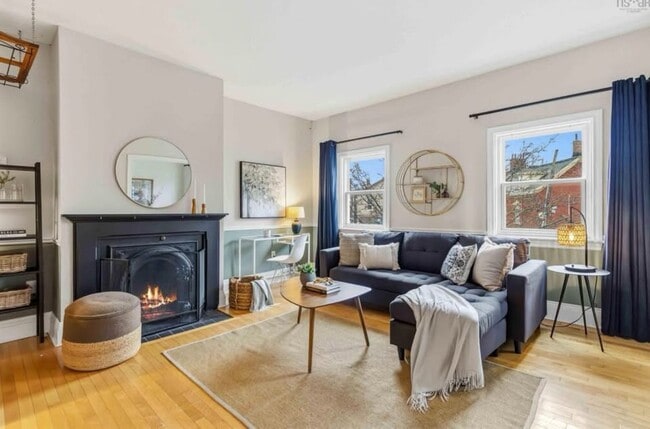 Photo - 5393 Victoria Rd Unit 211