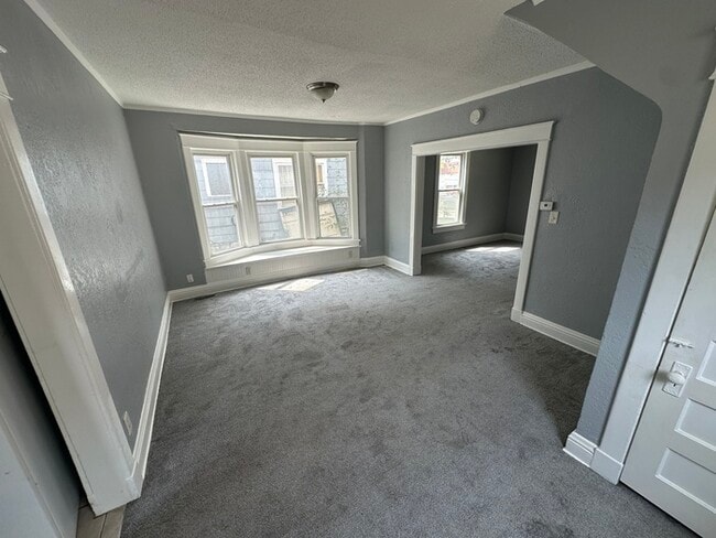 109 N Lawndale Ave