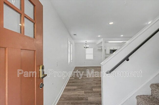 Photo - 1200 E 37th St