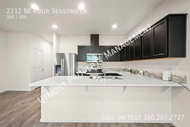 Photo - 2212 NE 4 Seasons Ln