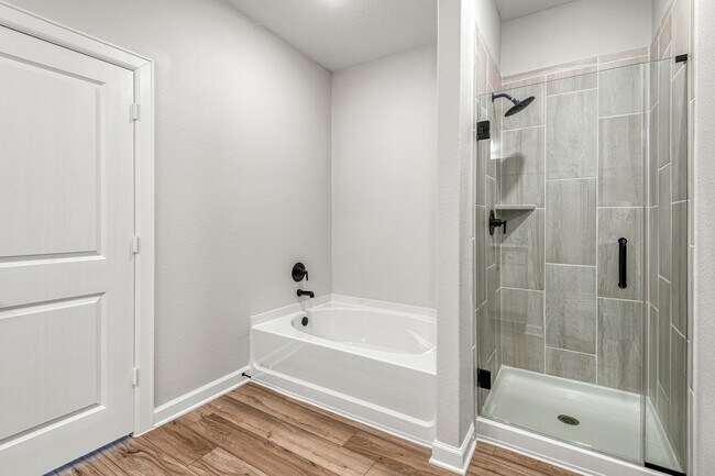 Photo - 15650 Honey Cv Dr