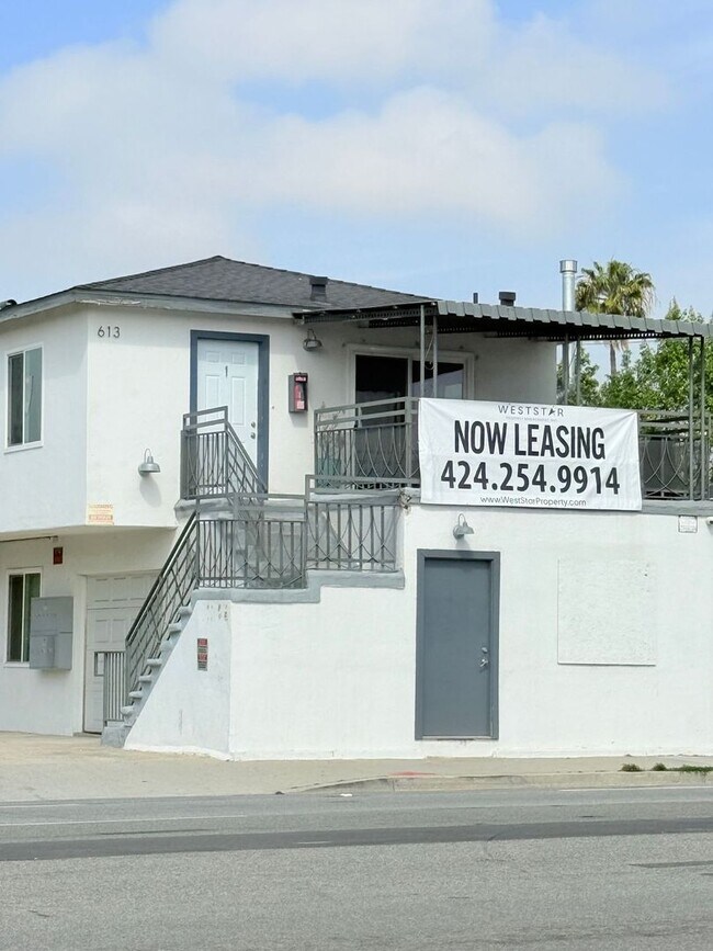 Photo - 613 S Prairie Avenue