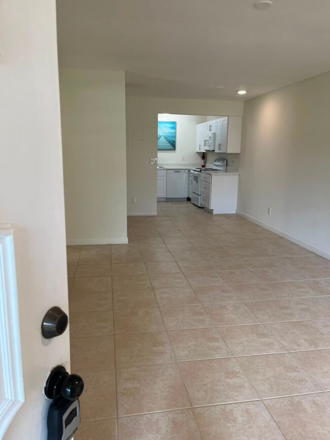 Photo - 2137 SE Edler Dr Unit Stuart Apt