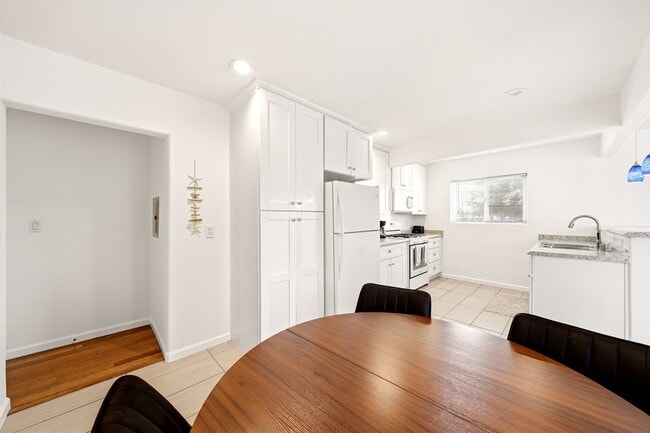 469 Taft Ave