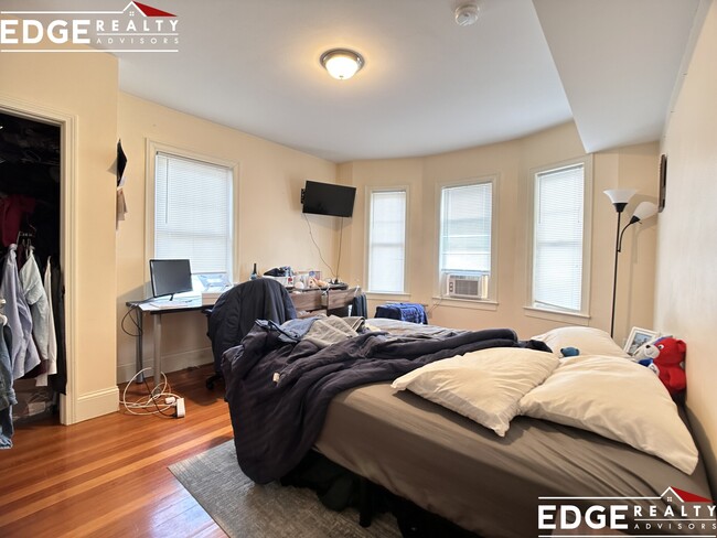 Photo - 74 Brooks St Unidad 2
