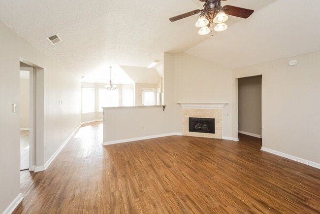 Photo - 7203 Fox Creek Dr