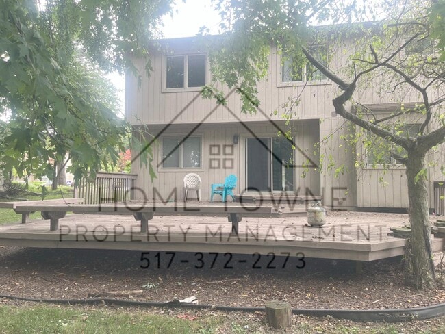 Photo - 5664 Woodstock Dr