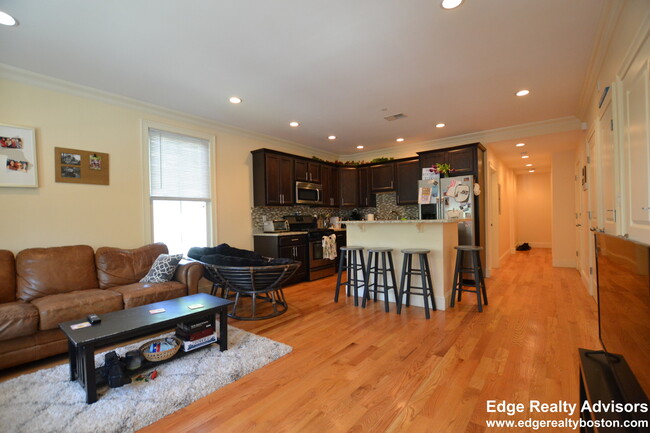 Photo - 21 Sparhawk St Apartment Unit 2