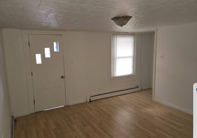 Photo - Charming 2 Bed / 1 Bath Single Family Home in Lansford with Front Porch & Yard!