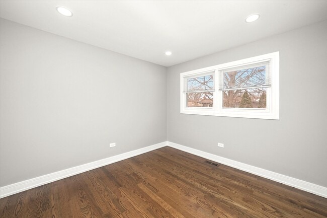 Photo - 11201 Deerpath Ln