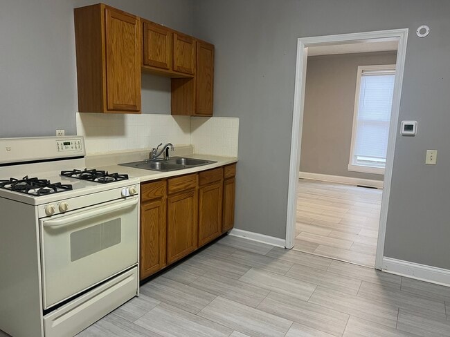 Photo - 2707 South St