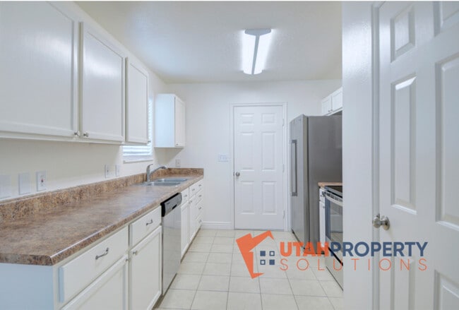 Photo - 7708 N Wyatt Earp Ave