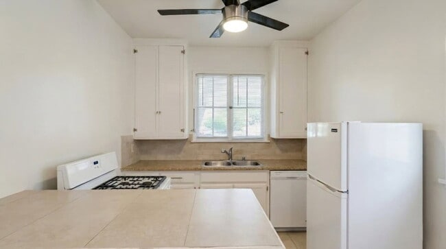Photo - 9037 Rangely Ave Unit .5a