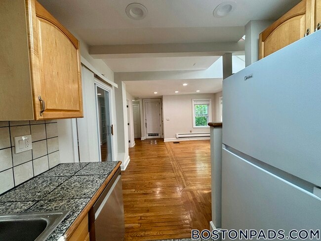 Building Photo - 12 Cutter St Rental
