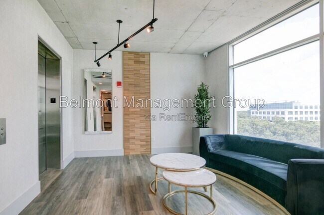 Photo - 525 E Jackson St Unit 704