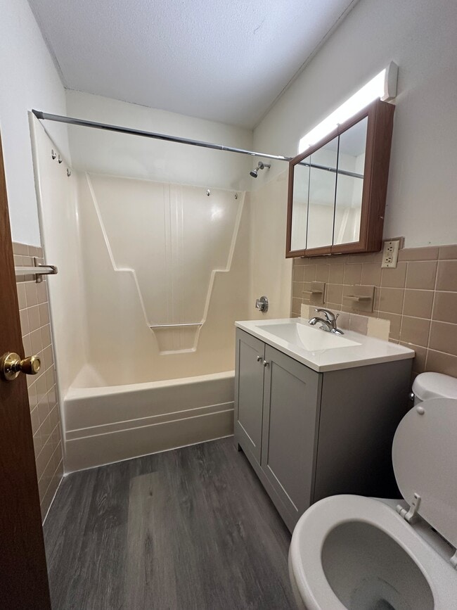 Photo - Center Court Apartments