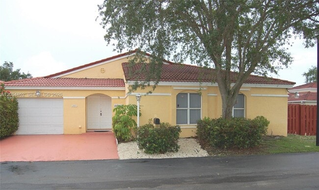 Building Photo - 10957 SW 73rd Terrace