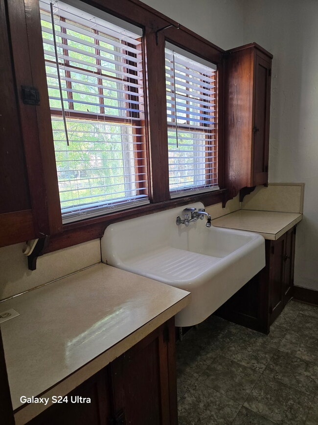 Photo - 525 N Highland Ave