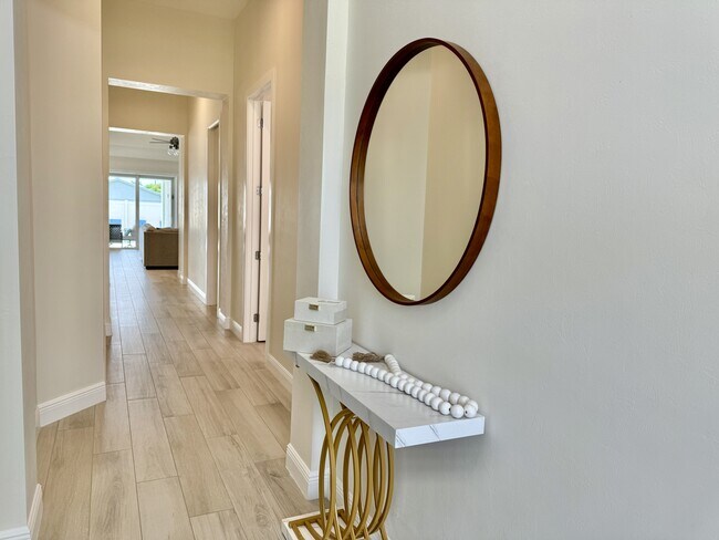 Photo - 670 101st Ave N