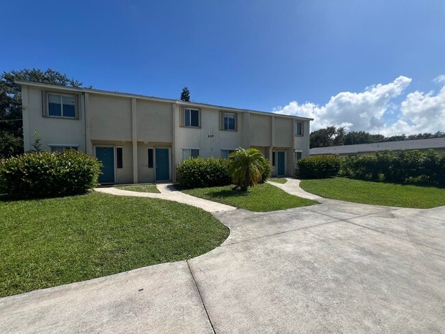 Building Photo - 205 Southland Dr Unit B Rental