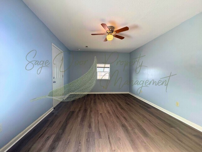 Photo - 117 NE State Hwy E Unidad 117  A