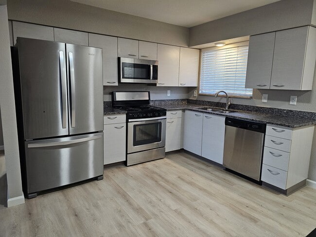 Photo - 8968 Circle Dr