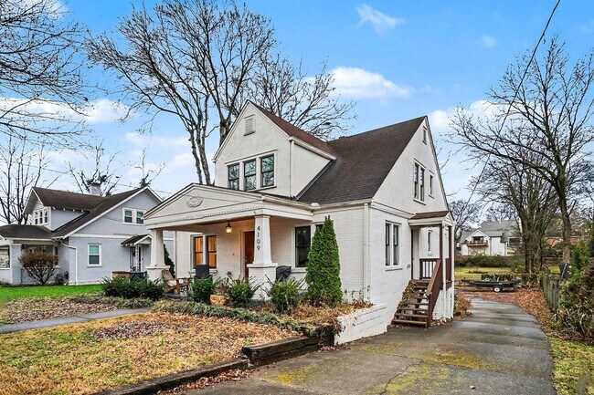 Photo - Sylvan Park Charm!