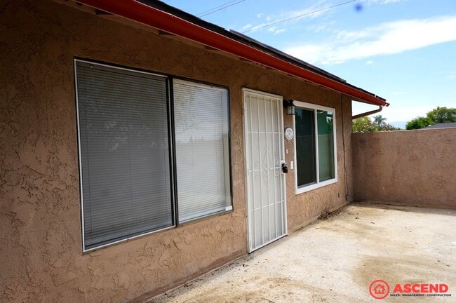 Building Photo - 2921 La Costa St Unit 4