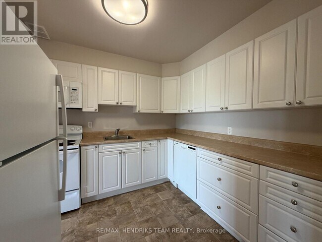 Photo - 60 Windward St Unit 809