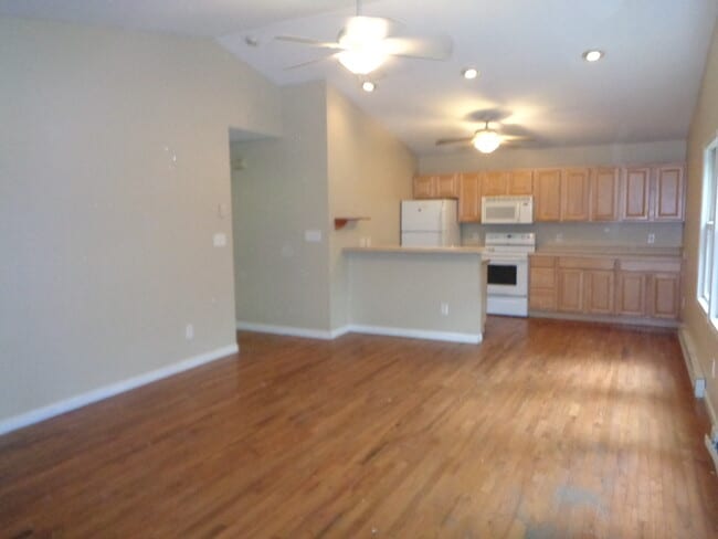 Photo - 134 Hemlock Dr