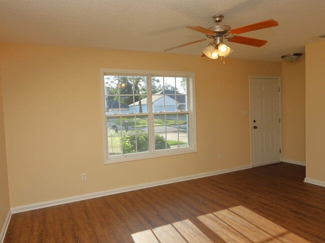 Photo - 1801 Chestnut Dr