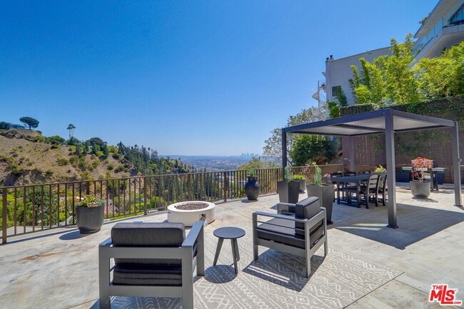 Photo - 8528 Hillside Ave