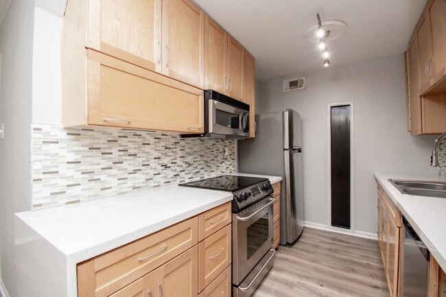 7575 Katy Fwy Unit 92