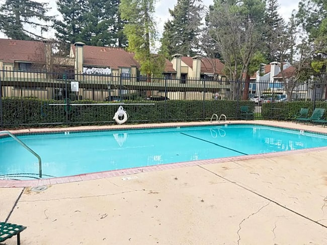 Photo - 750 Del Verde Cir Unidad 1