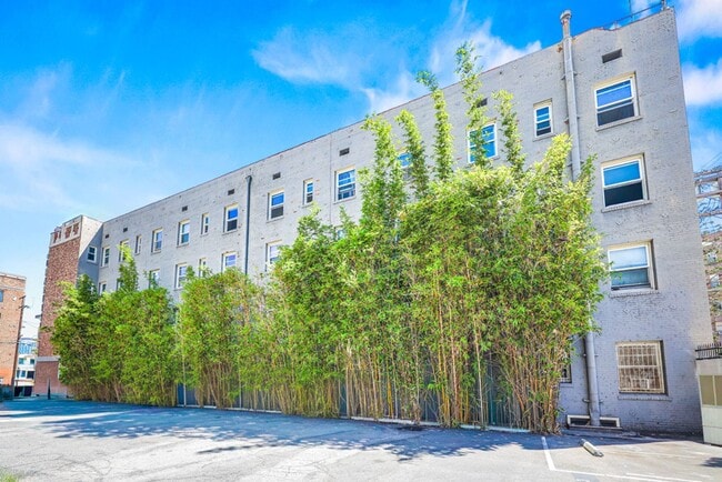 The Charleston Apartments