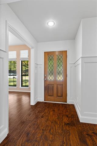 Photo - 837 Parkway Blvd