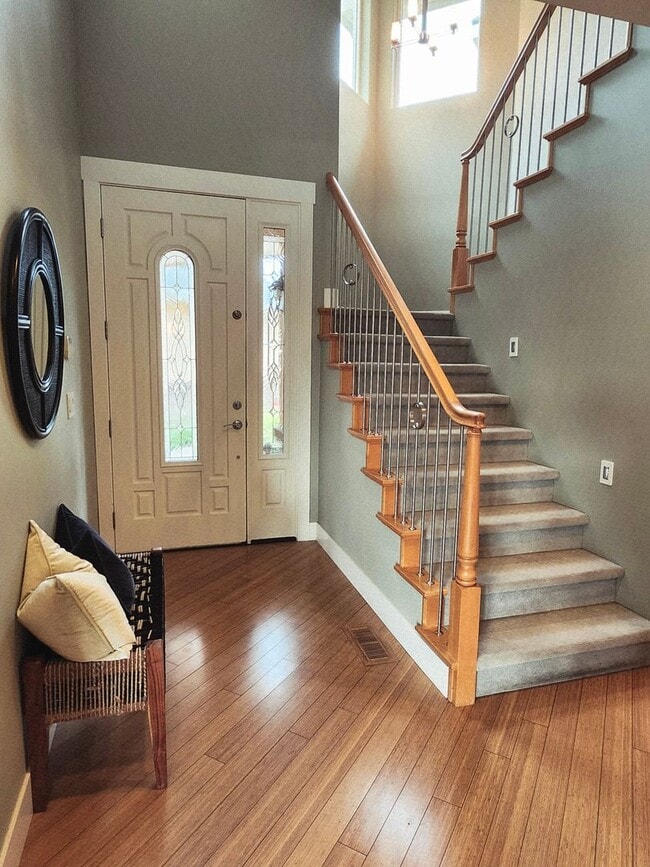 Photo - Beautiful Riverfront Retreat, 2 River-Faci...