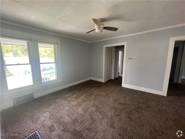 Building Photo - 424 Cleveland Rd Unit 2 Rental