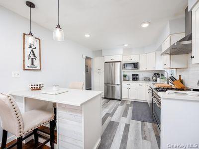 Photo - 825 E Park Ave