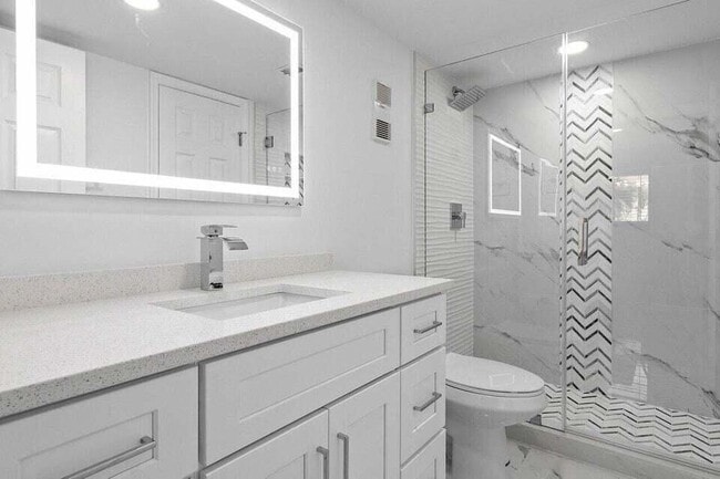 Photo - 7076 Huntington Ln