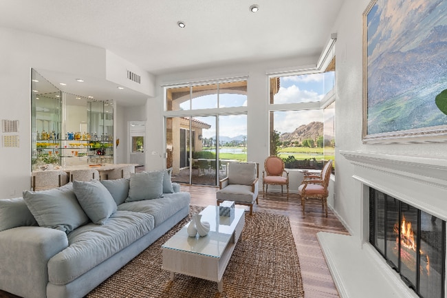 Photo - 54100 Riviera